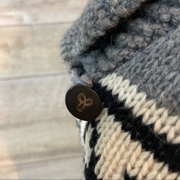 Aritzia TNA  women’s lambswool sweater in size small‎ - Picture 8 of 11